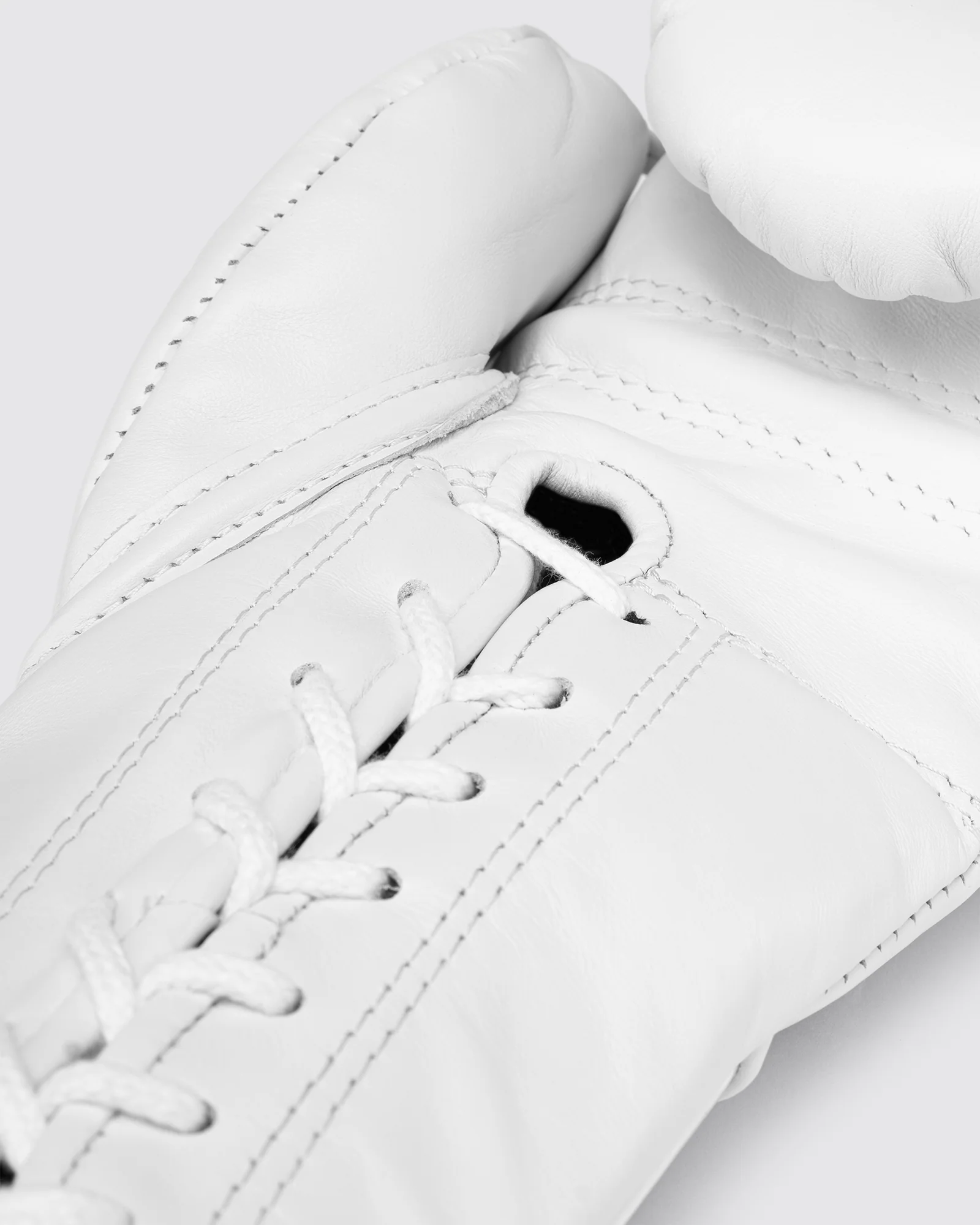 Halcyon Fight Gloves - Image 3
